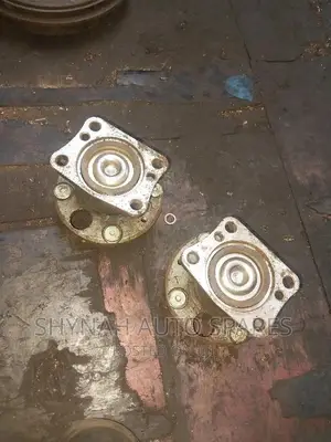 Rear Hubs Mazda Demio