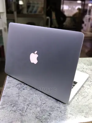 Laptop Apple MacBook 2015 8GB Intel Core I5 SSD 256GB