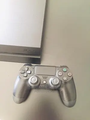Ps4 Standard, Watchdogs 2 Used