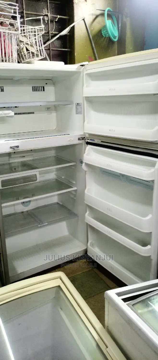 LG Fridge 710l