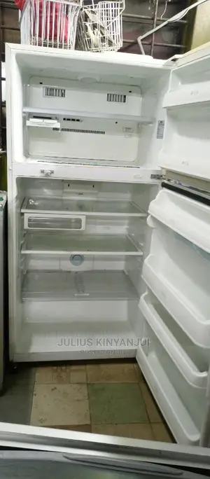 LG Fridge 710l