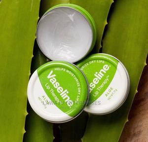 Vaseline Lip Therapy - Aloe - thumbnail 2
