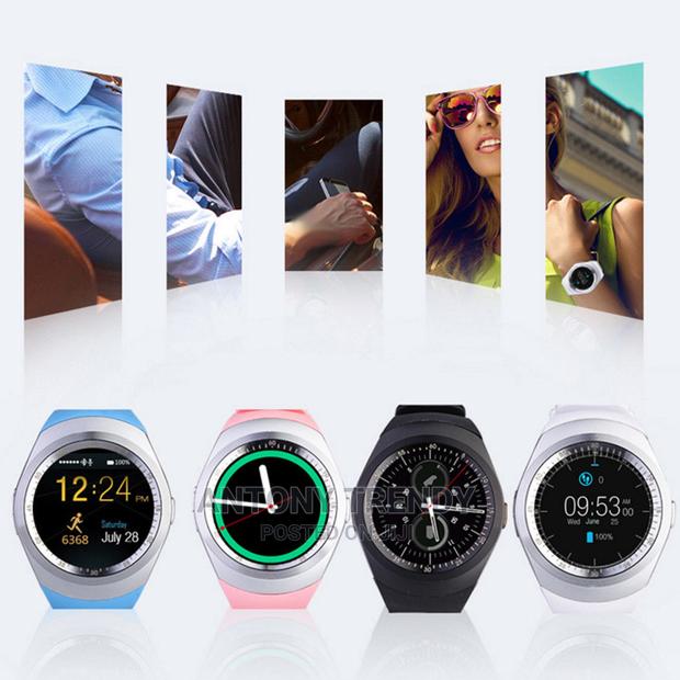 Y1 Smart Watch Bluetooth Phone High Quality - main view