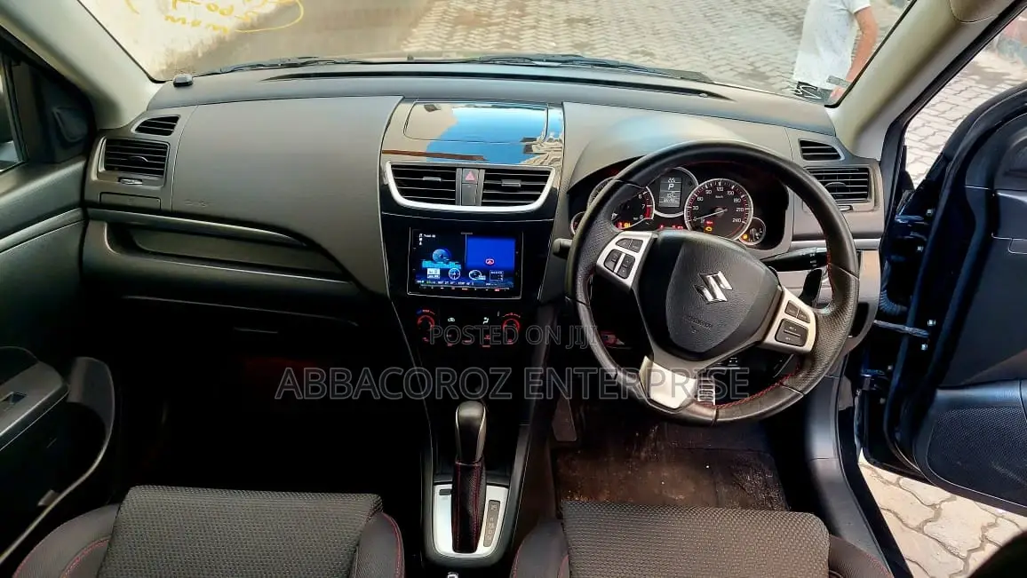 Suzuki Swift 2015 Black