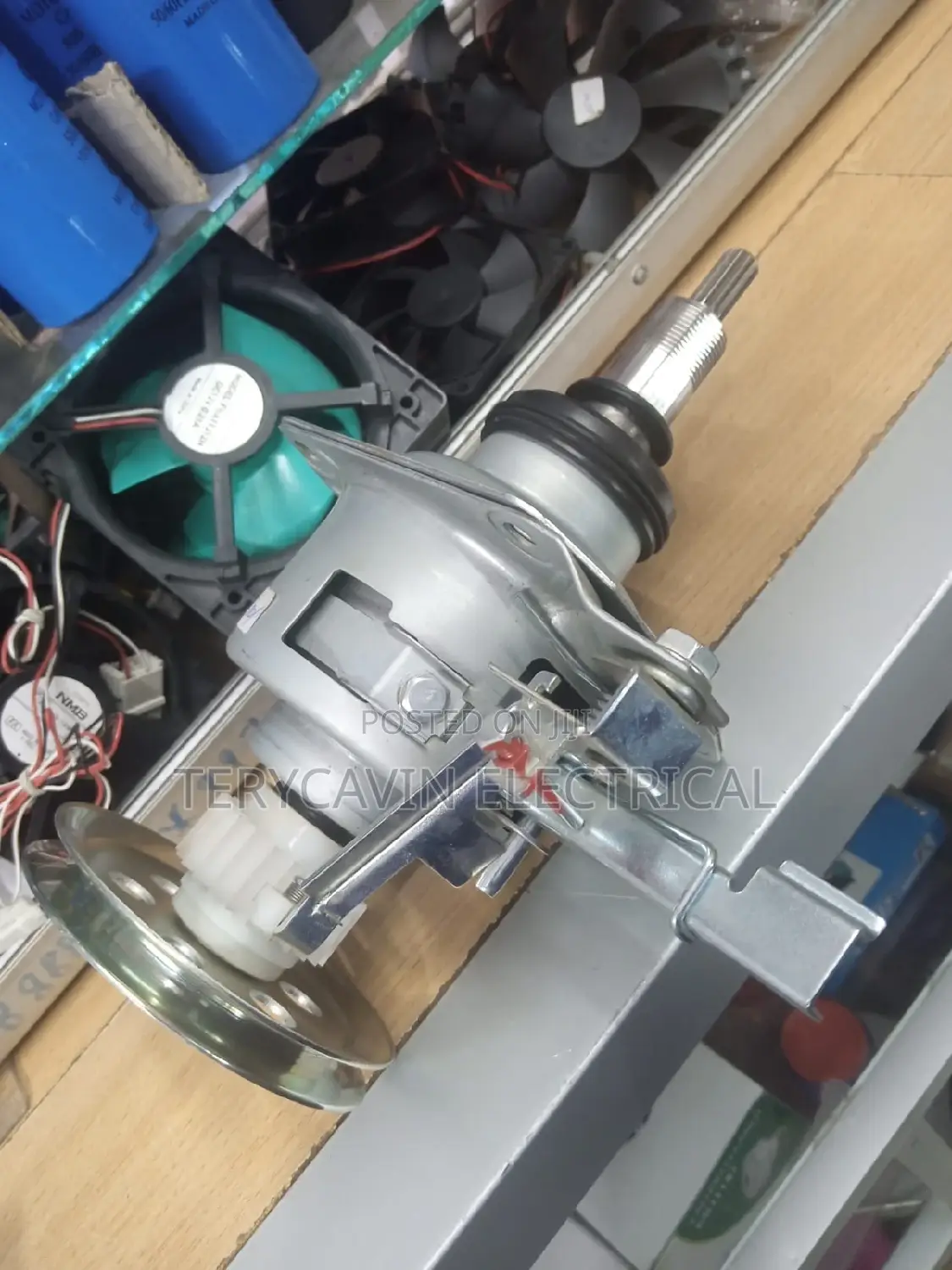 13 Kg Clutch Motor Washing Machine