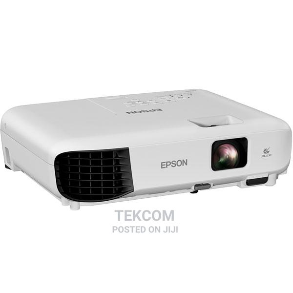 Epson Eb-X06 3600 Lumens Projector - thumbnail 2