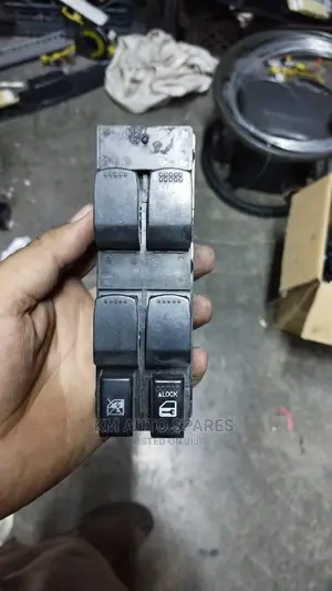 Suzuki Swift Main Power Window Switch, Old Model.
