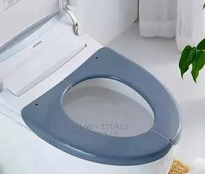 Foldable Plastic Toilet Seat Cover