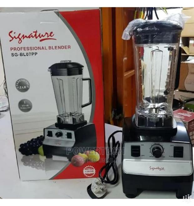 Signature Commercial Blender! - main view