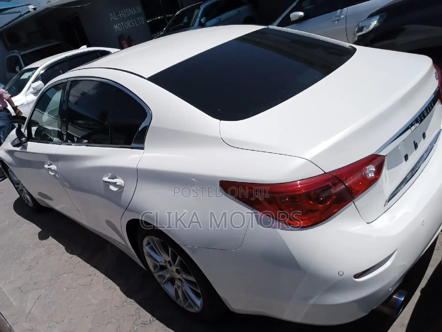 Nissan Skyline 2016 White