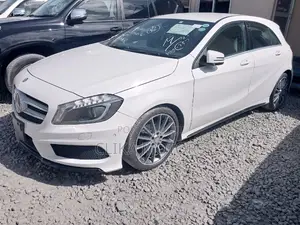Mercedes-Benz A-Class 2016 White