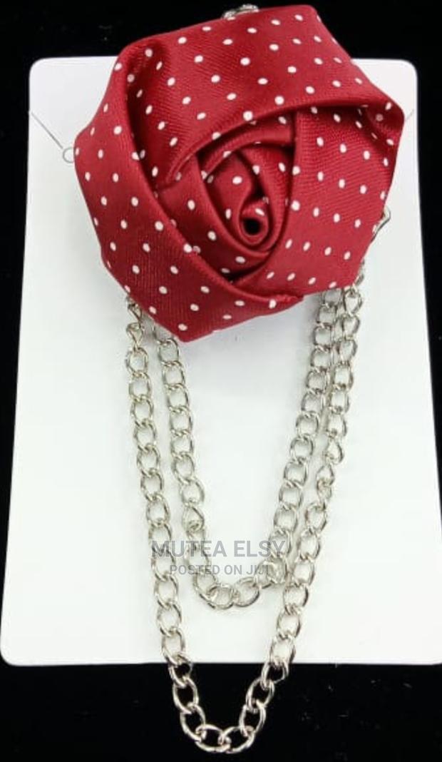 Coloured Lapel Chains - thumbnail 4