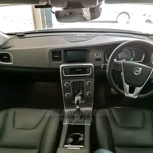 Volvo V60 2016 Gray