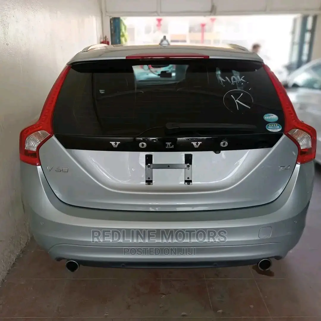 Volvo V60 2016 Gray