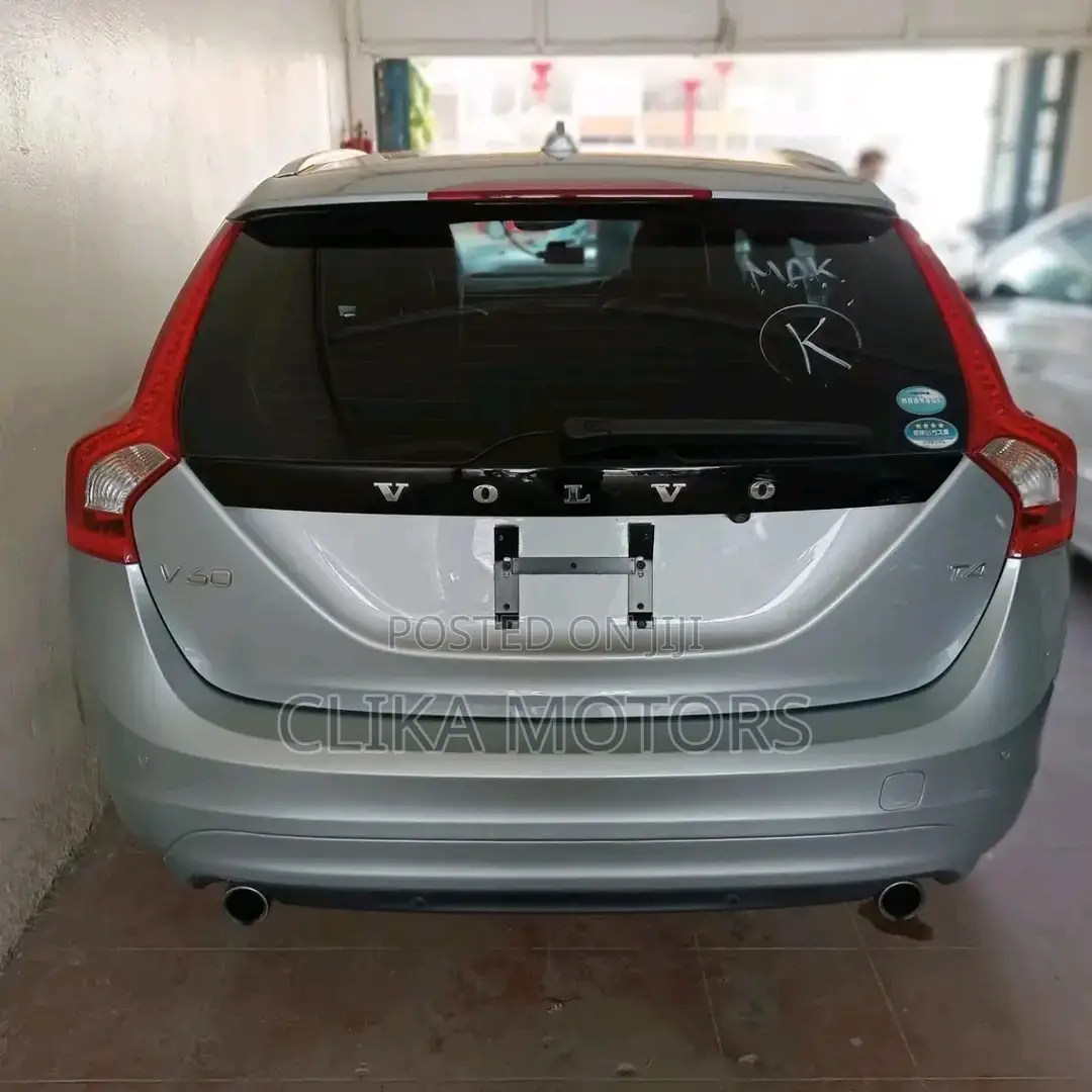 Volvo V60 2016 Gray