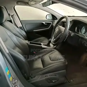 Volvo V60 2016 Gray