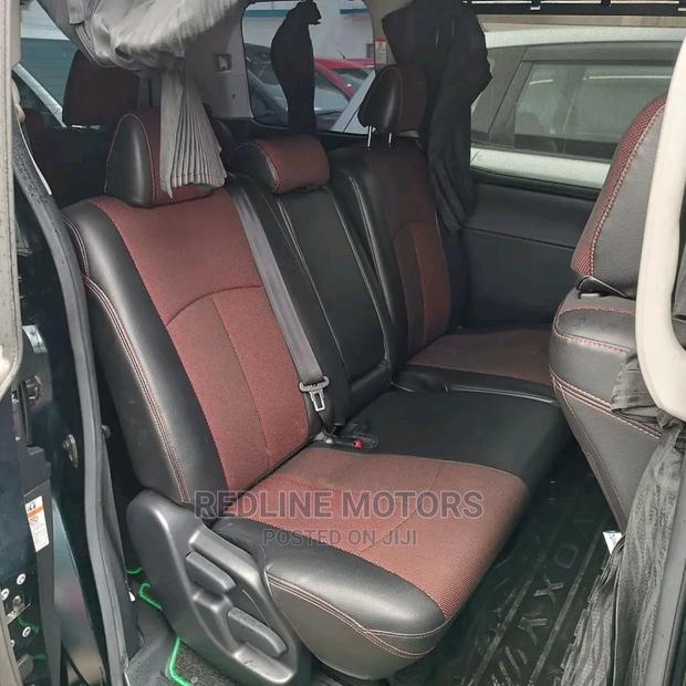 Toyota Voxy 2016 Black - thumbnail 4