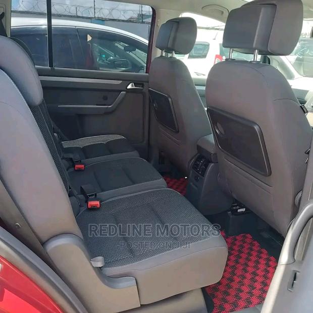 Volkswagen Touran 2016 Red - thumbnail 4
