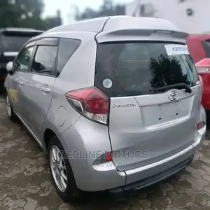 Toyota Ractis 2016 Silver