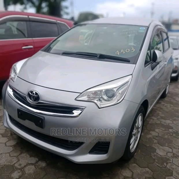 Toyota Ractis 2016 Silver