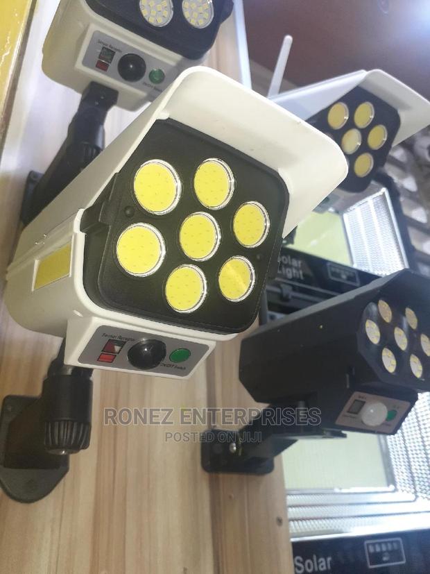 Solar Security Lamp - thumbnail 2