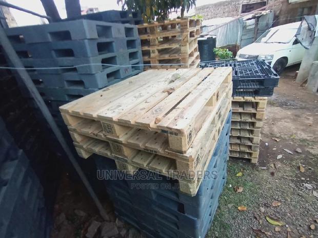 Different Pallets - main view