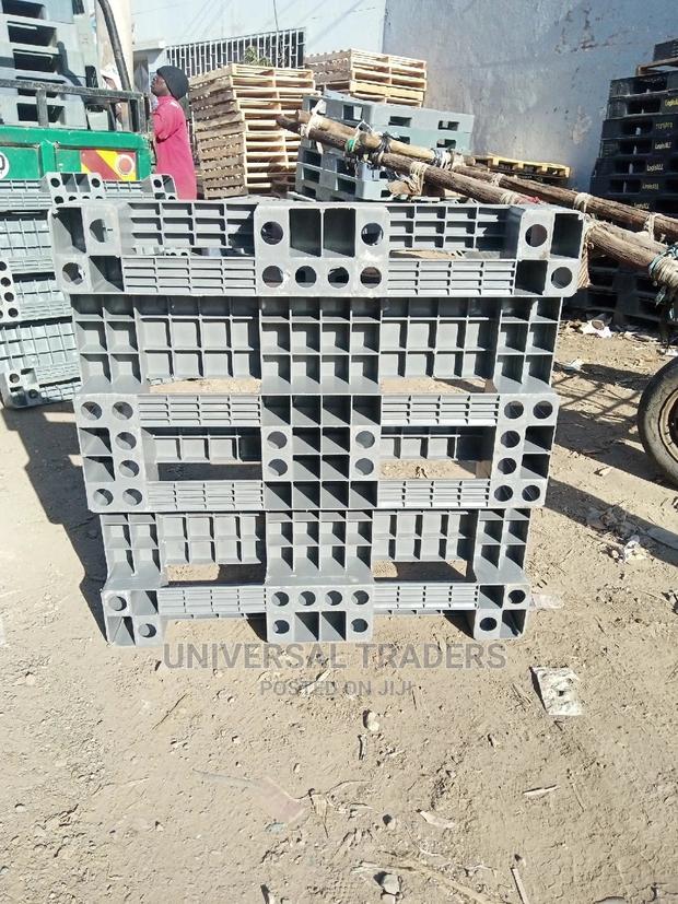 Strong Plastic Pallets