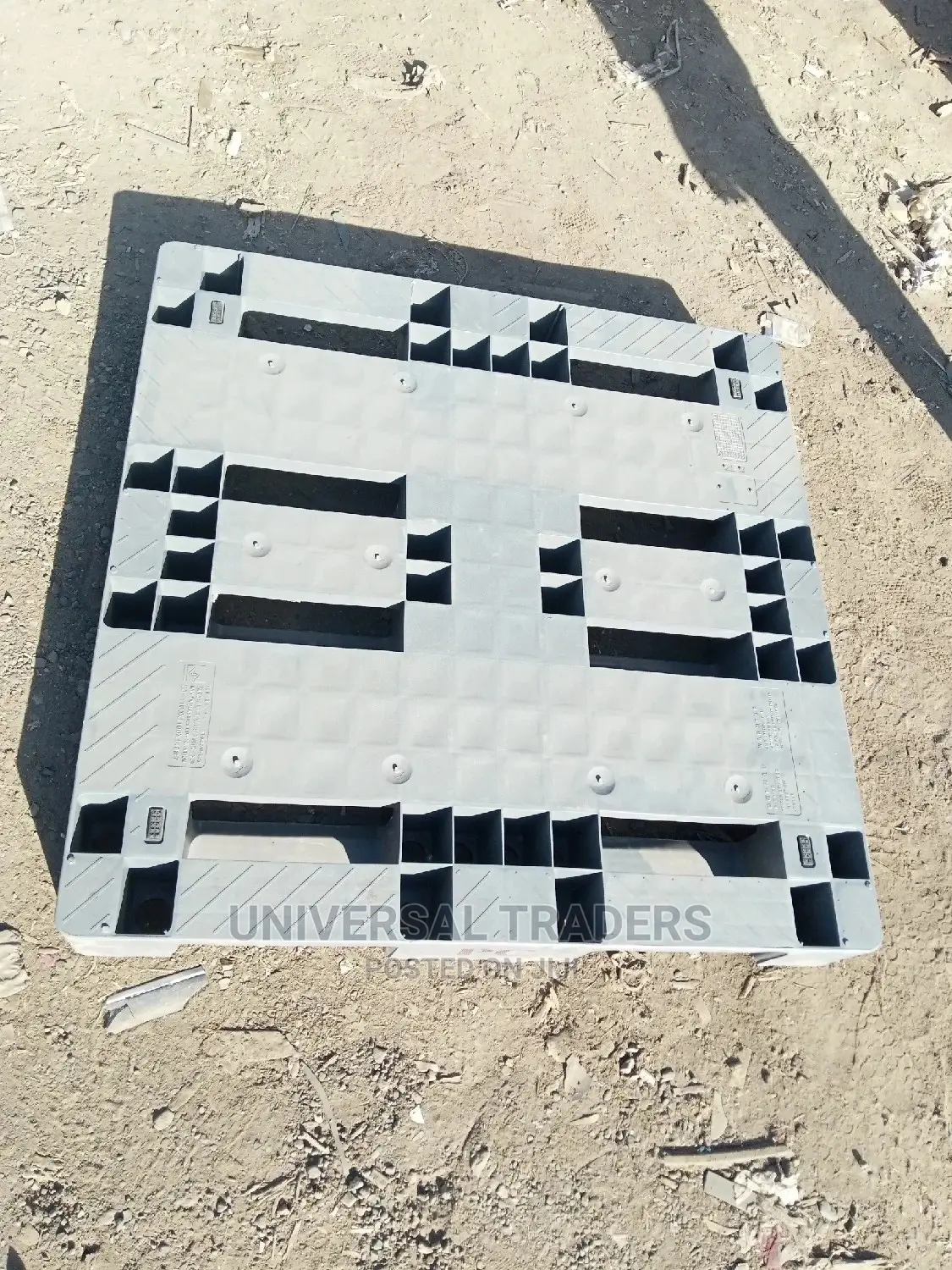 Heavy Duty Plastic Pallets - 21⁄2 Tonnage