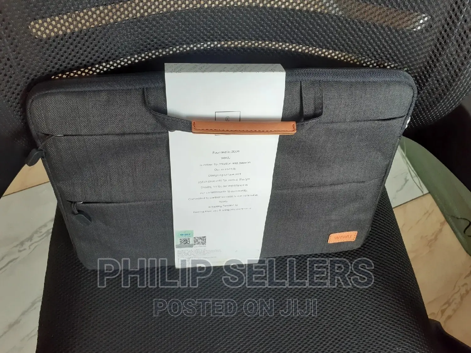 Wiwu Smart Stand Sleeve - For Up 13 Inch Macbook / Noteboo