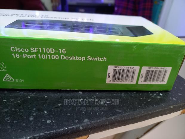 Cisco 16 Port Desktop Switch - thumbnail 3