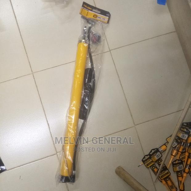 Handpump Toolseen - main view