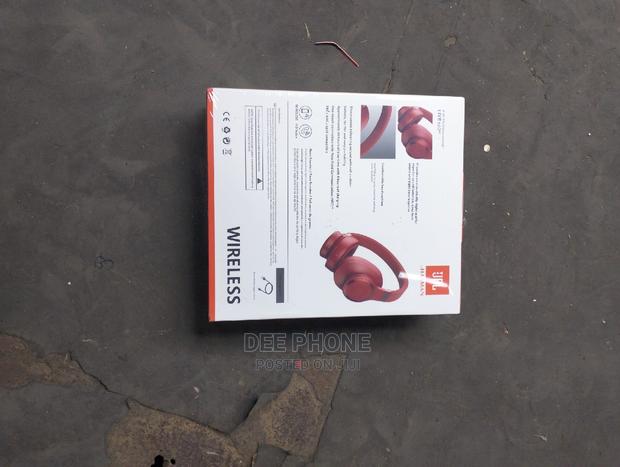 JBL Live 660 Noise Cancelling Bluetooth Headphones - thumbnail 5