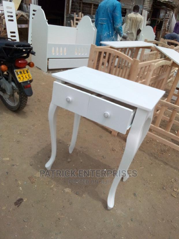 Morden Console Table - thumbnail 2