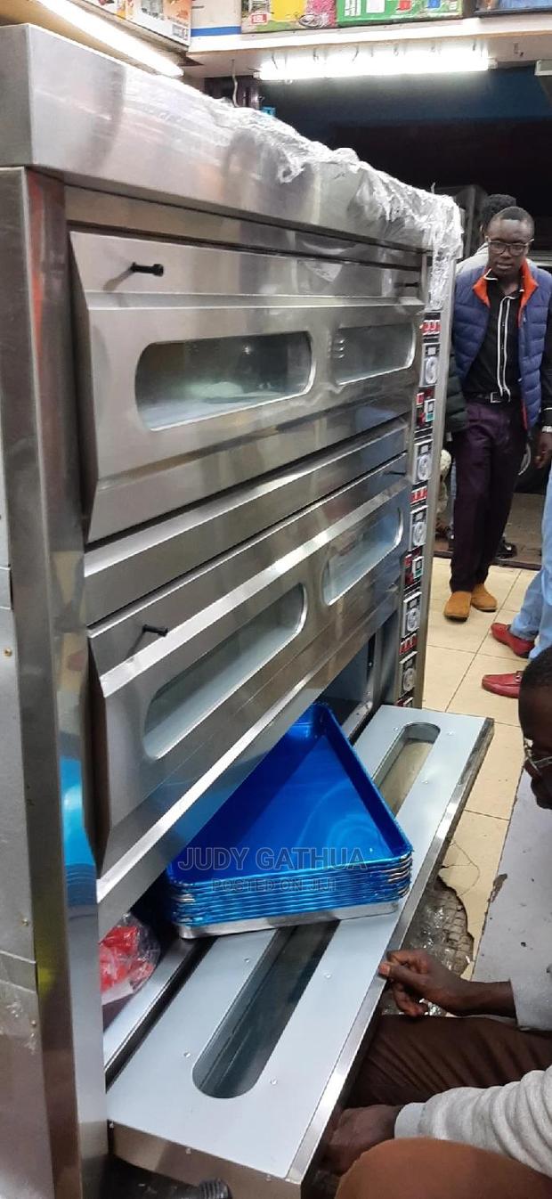 High Quality Commercial Oven - main view