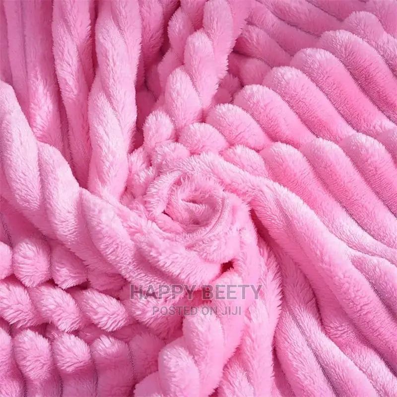 #Cozy Fleece Throw Blanket