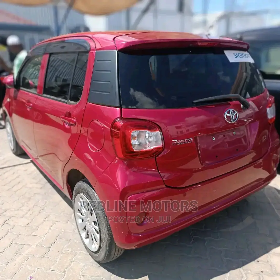 Toyota Passo 2016 Red