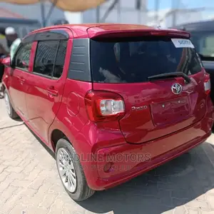 Toyota Passo 2016 Red