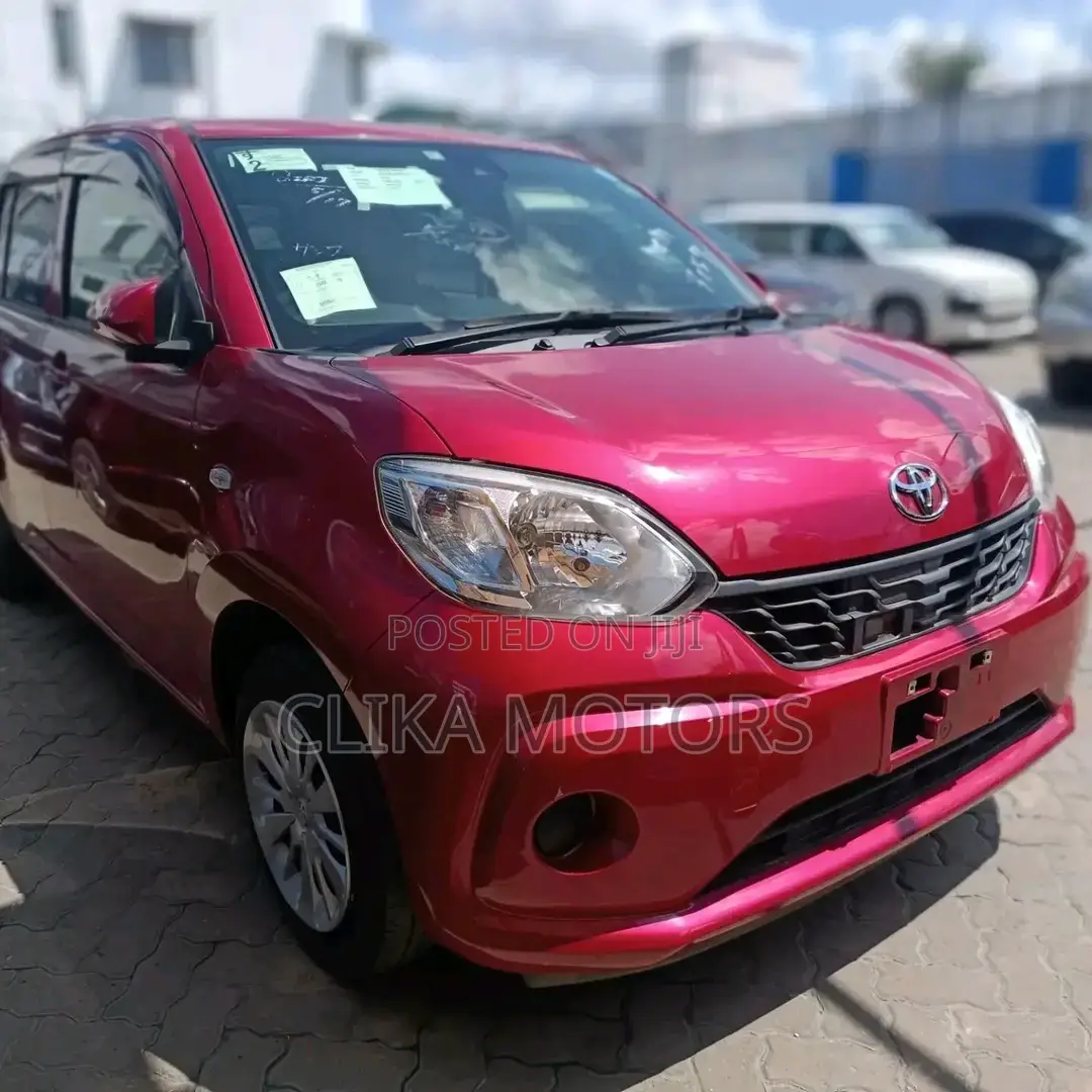 Toyota Passo 2016 Red