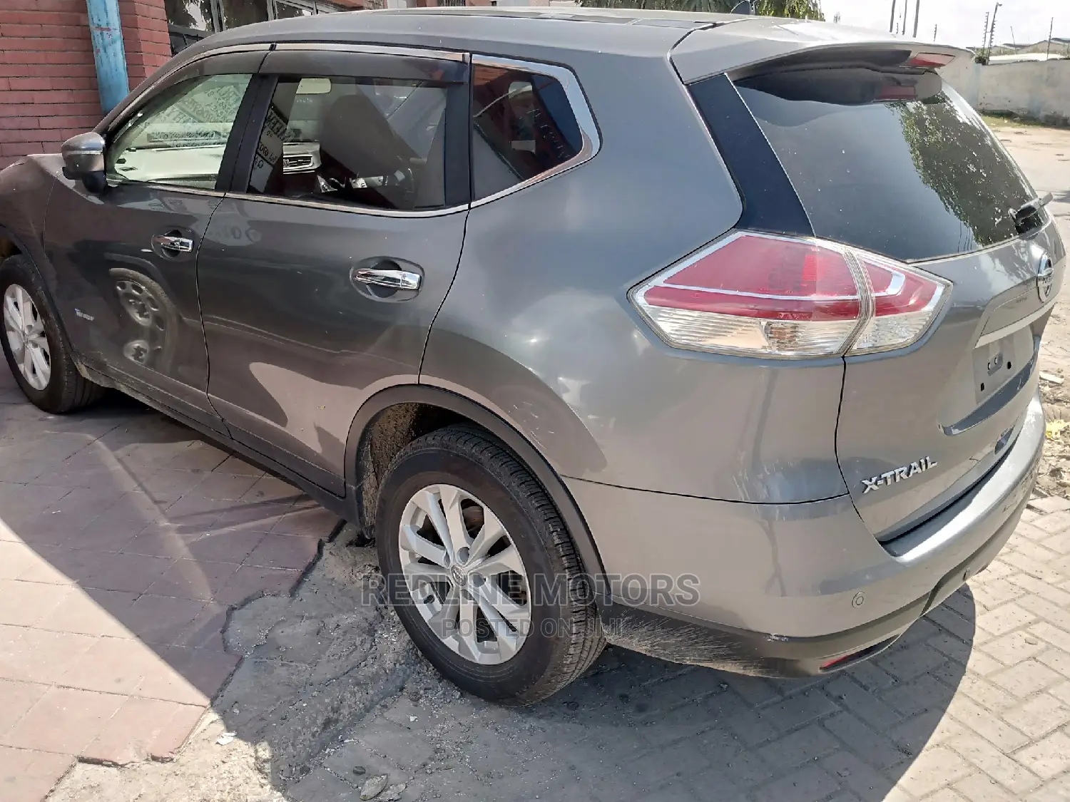 Nissan X-Trail 2016 Gray