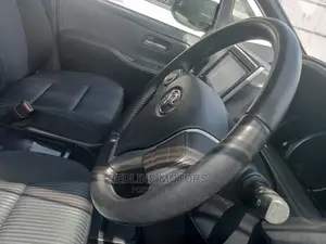 Toyota Noah 2016 Gray