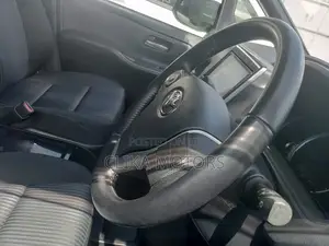 Toyota Noah 2016 Gray