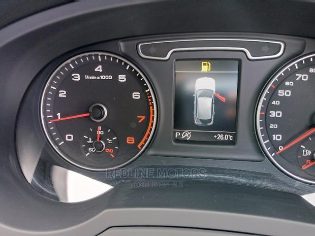 Audi Q3 2016 White - thumbnail 3