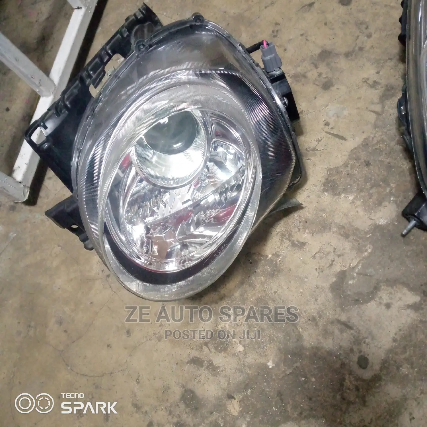 Nissan Juke Lower Headlight Xenon