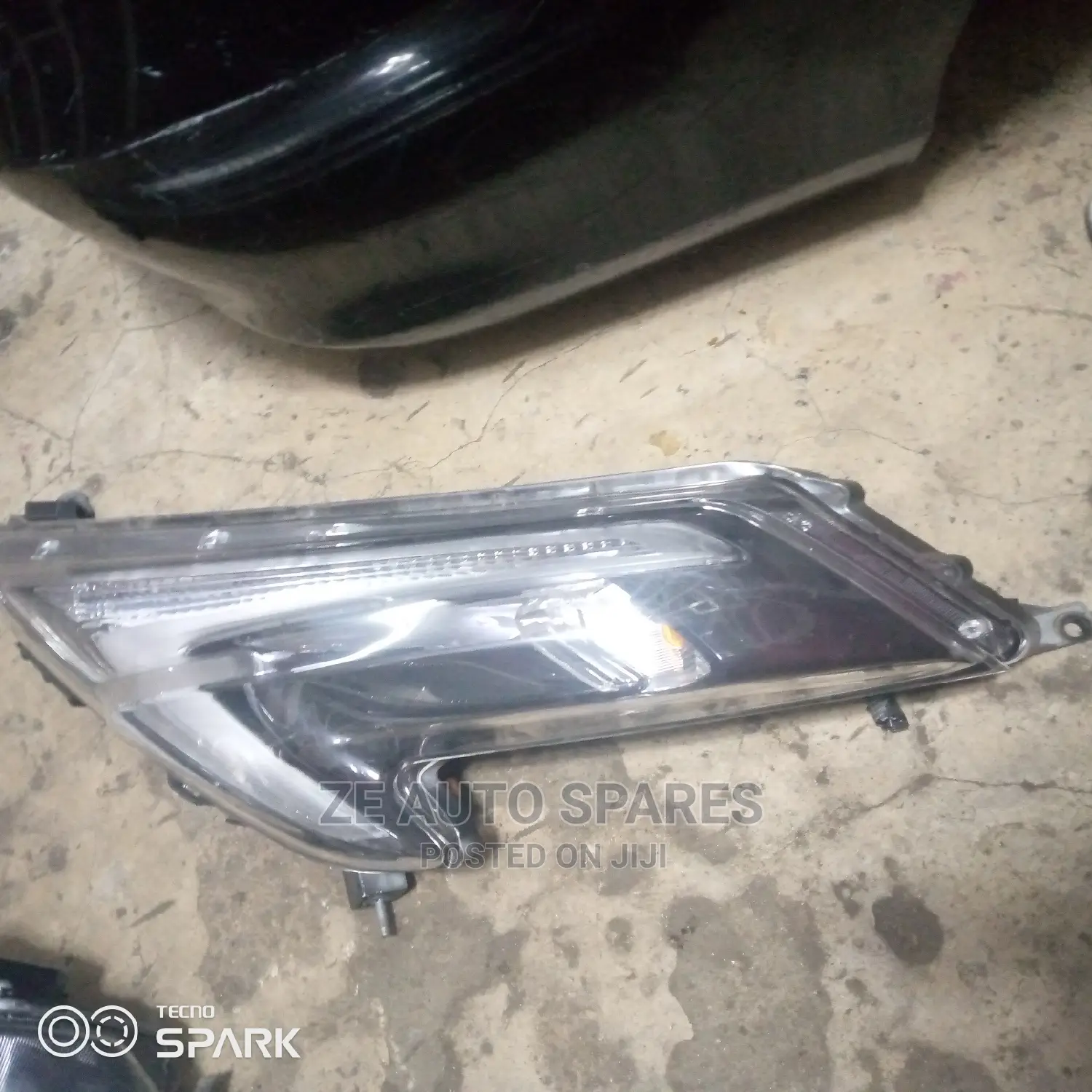 Nissan Juke Headlight