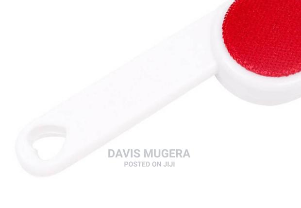 Static Reusable Lint and Fur Remover - thumbnail 4