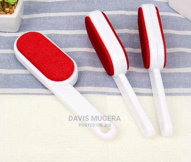 Static Reusable Lint and Fur Remover - thumbnail 3