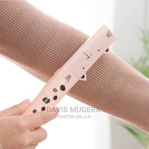 Cute Reusable Fur Lint Roller - thumbnail 2
