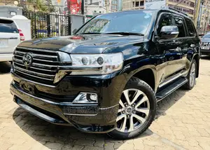 Toyota Land Cruiser 4.6 V8 ZX 2019 Black