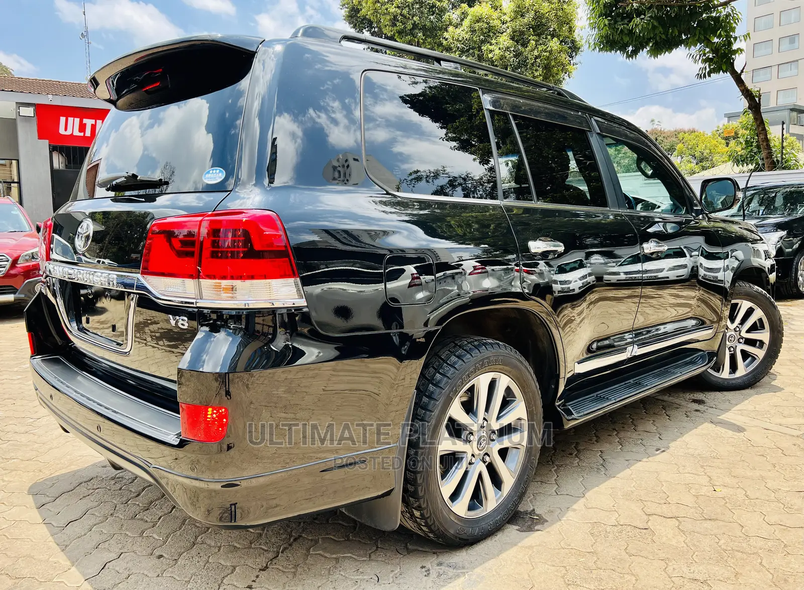 Toyota Land Cruiser 4.6 V8 ZX 2019 Black