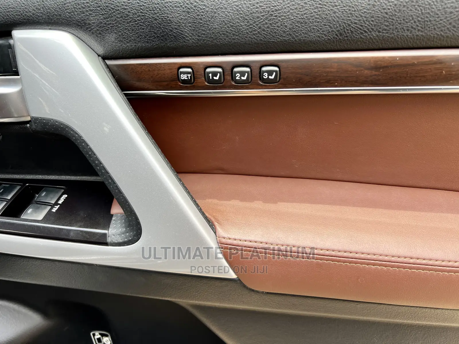Toyota Land Cruiser 4.6 V8 ZX 2019 Black